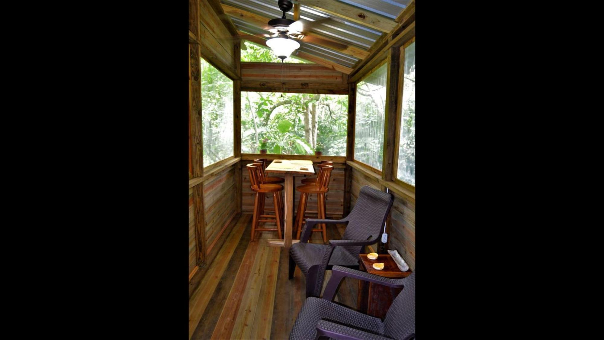 Iguana Roost Tourism Gold Standard Fully Equipped Two Bedroom Cabin 산 이그나시오 외부 사진